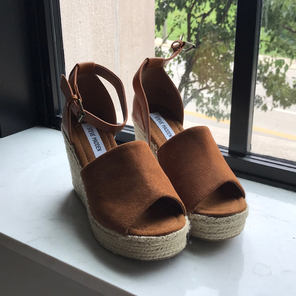 Steve Madden Tan Wedge Espadrilles